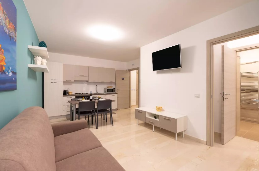 <b>Click to open image!</b> <b>Navigation tip:</b> Hover mouse on top of the right or left side of the image to see the next or previous image respectively.<br /><br />You are browsing images from the article:<br /><span class="sigProPopupCaption"></span>