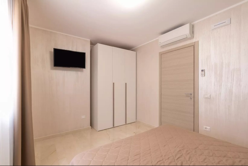 <b>Click to open image!</b> <b>Navigation tip:</b> Hover mouse on top of the right or left side of the image to see the next or previous image respectively.<br /><br />You are browsing images from the article:<br /><span class="sigProPopupCaption"></span>