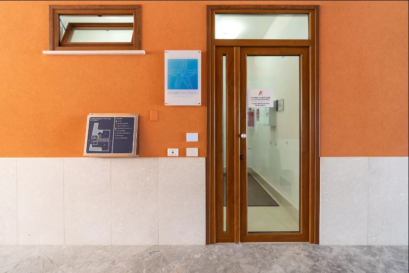 <b>Click to open image!</b> <b>Navigation tip:</b> Hover mouse on top of the right or left side of the image to see the next or previous image respectively.<br /><br />You are browsing images from the article:<br /><span class="sigProPopupCaption"></span>