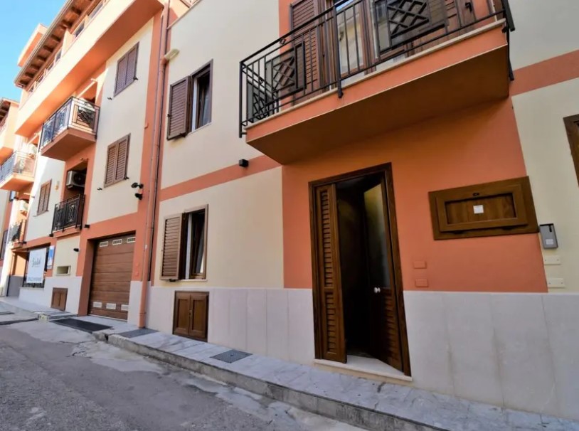 <b>Click to open image!</b> <b>Navigation tip:</b> Hover mouse on top of the right or left side of the image to see the next or previous image respectively.<br /><br />You are browsing images from the article:<br /><span class="sigProPopupCaption"></span>