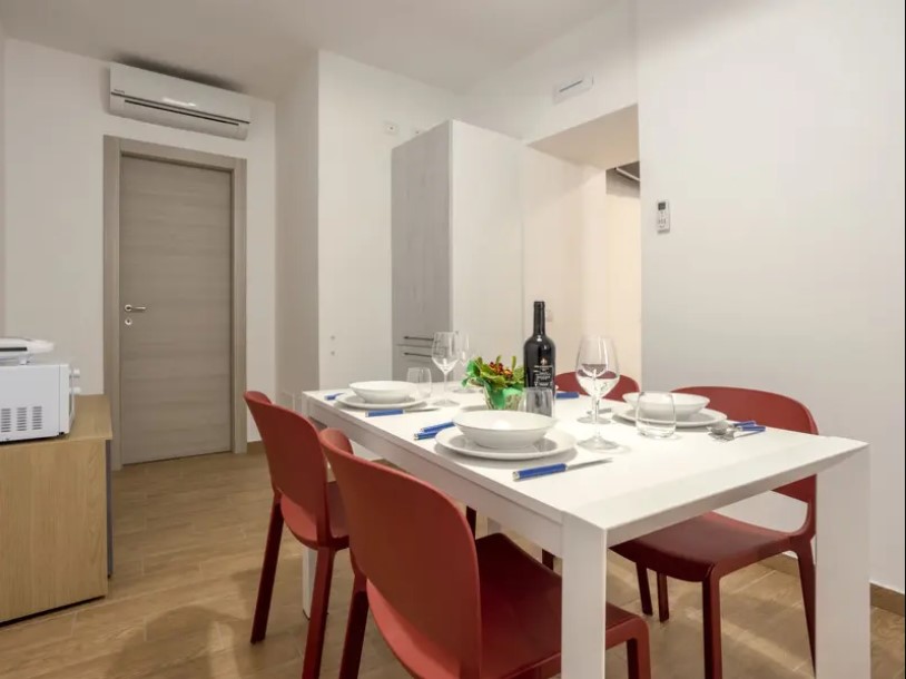 <b>Click to open image!</b> <b>Navigation tip:</b> Hover mouse on top of the right or left side of the image to see the next or previous image respectively.<br /><br />You are browsing images from the article:<br /><span class="sigProPopupCaption"></span>