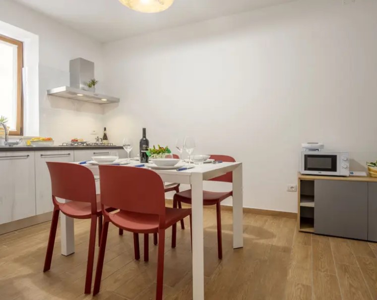 <b>Click to open image!</b> <b>Navigation tip:</b> Hover mouse on top of the right or left side of the image to see the next or previous image respectively.<br /><br />You are browsing images from the article:<br /><span class="sigProPopupCaption"></span>