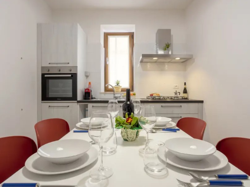 <b>Click to open image!</b> <b>Navigation tip:</b> Hover mouse on top of the right or left side of the image to see the next or previous image respectively.<br /><br />You are browsing images from the article:<br /><span class="sigProPopupCaption"></span>