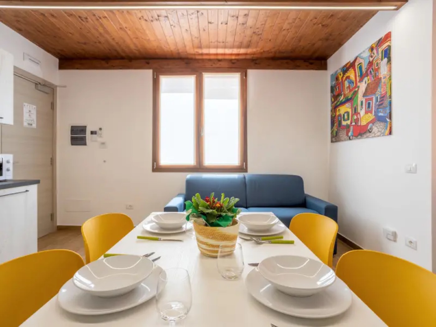 <b>Click to open image!</b> <b>Navigation tip:</b> Hover mouse on top of the right or left side of the image to see the next or previous image respectively.<br /><br />You are browsing images from the article:<br /><span class="sigProPopupCaption"></span>