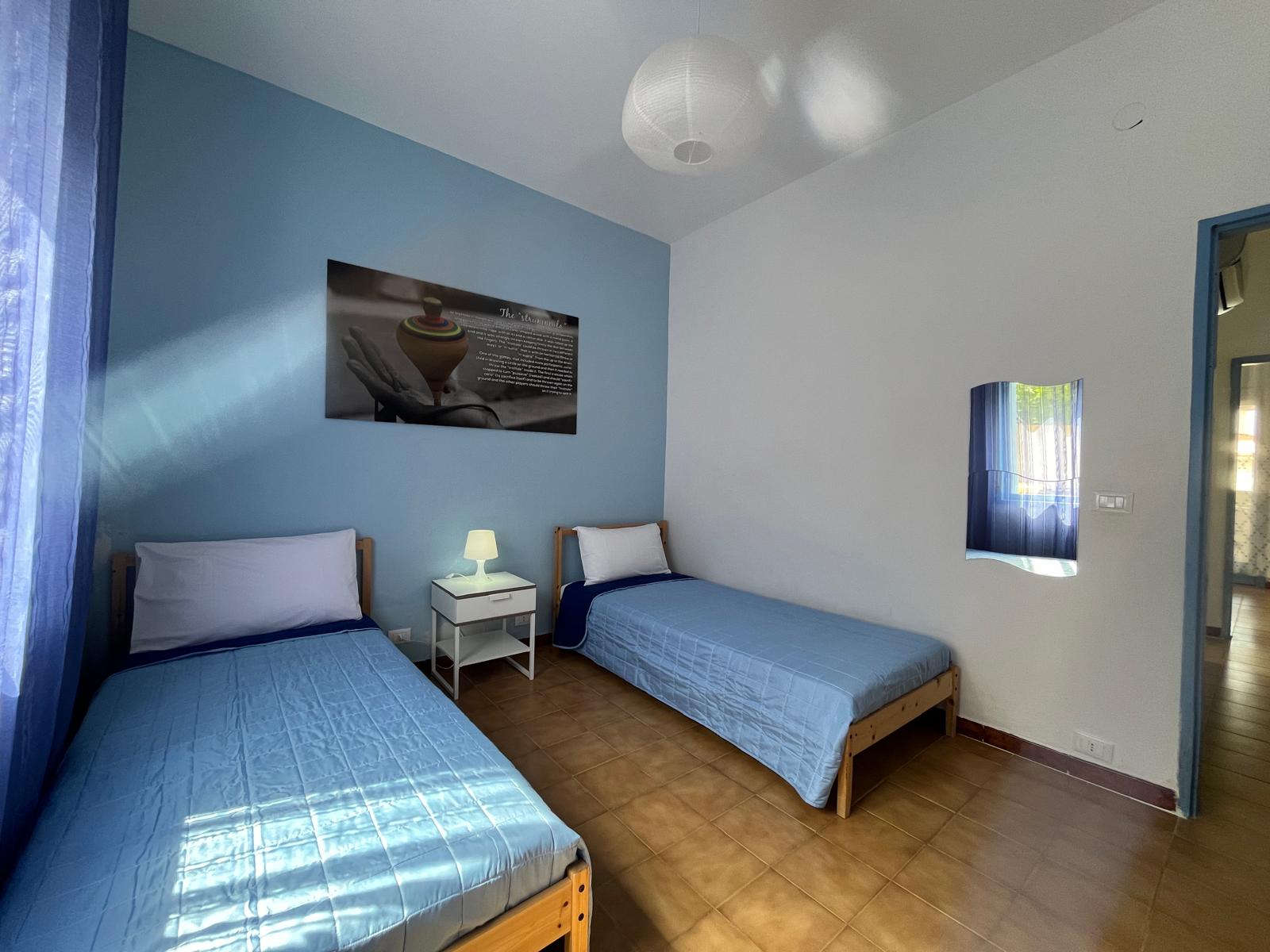 <b>Click to open image!</b> <b>Navigation tip:</b> Hover mouse on top of the right or left side of the image to see the next or previous image respectively.<br /><br />You are browsing images from the article:<br /><span class="sigProPopupCaption"></span>