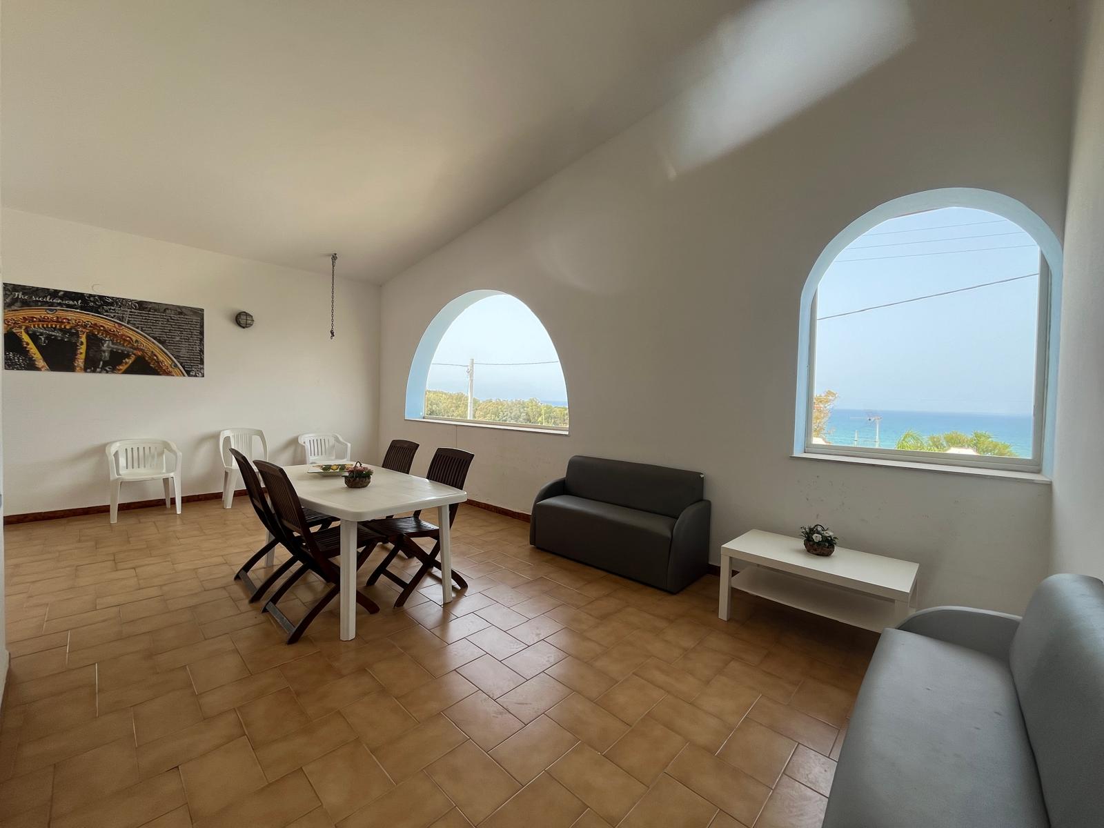 <b>Click to open image!</b> <b>Navigation tip:</b> Hover mouse on top of the right or left side of the image to see the next or previous image respectively.<br /><br />You are browsing images from the article:<br /><span class="sigProPopupCaption"></span>