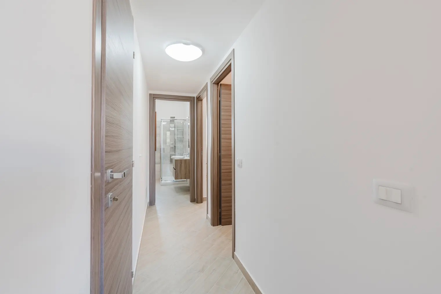 <b>Click to open image!</b> <b>Navigation tip:</b> Hover mouse on top of the right or left side of the image to see the next or previous image respectively.<br /><br />You are browsing images from the article:<br /><span class="sigProPopupCaption"></span>