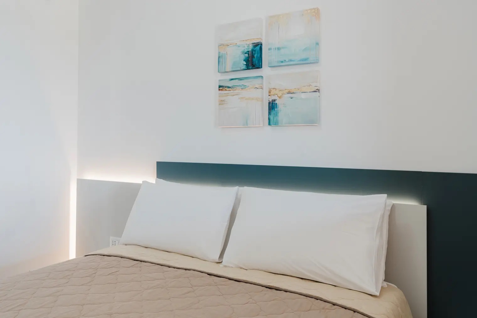 <b>Click to open image!</b> <b>Navigation tip:</b> Hover mouse on top of the right or left side of the image to see the next or previous image respectively.<br /><br />You are browsing images from the article:<br /><span class="sigProPopupCaption"></span>