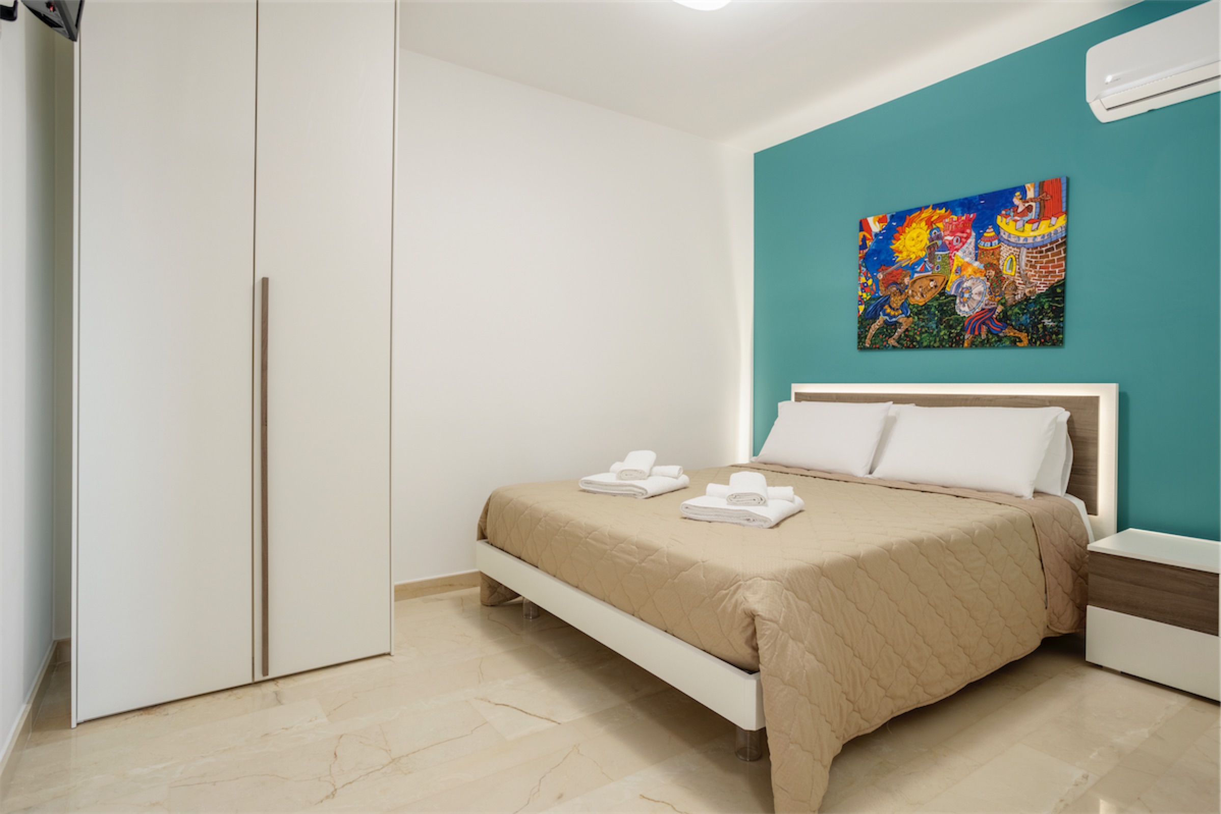 <b>Click to open image!</b> <b>Navigation tip:</b> Hover mouse on top of the right or left side of the image to see the next or previous image respectively.<br /><br />You are browsing images from the article:<br /><span class="sigProPopupCaption"></span>