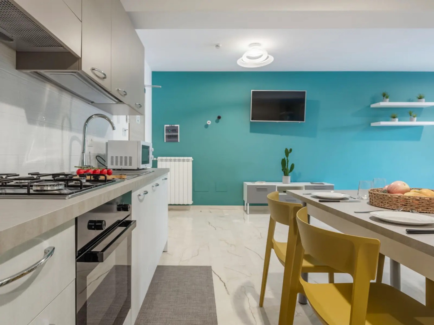 <b>Click to open image!</b> <b>Navigation tip:</b> Hover mouse on top of the right or left side of the image to see the next or previous image respectively.<br /><br />You are browsing images from the article:<br /><span class="sigProPopupCaption"></span>