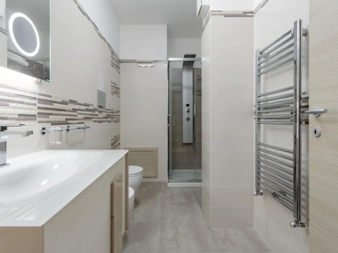 <b>Click to open image!</b> <b>Navigation tip:</b> Hover mouse on top of the right or left side of the image to see the next or previous image respectively.<br /><br />You are browsing images from the article:<br /><span class="sigProPopupCaption"></span>