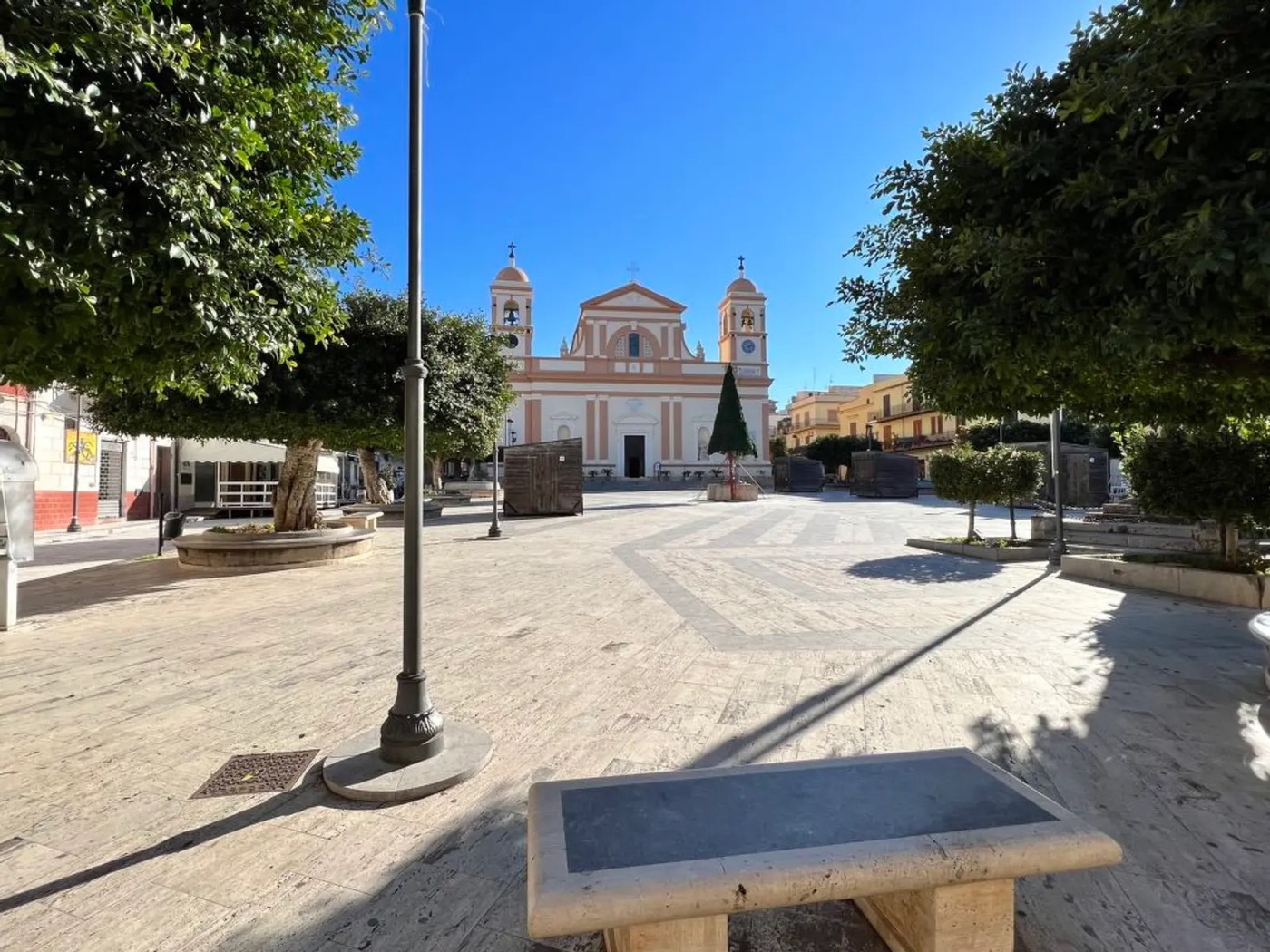 <b>Click to open image!</b> <b>Navigation tip:</b> Hover mouse on top of the right or left side of the image to see the next or previous image respectively.<br /><br />You are browsing images from the article:<br /><span class="sigProPopupCaption"></span>