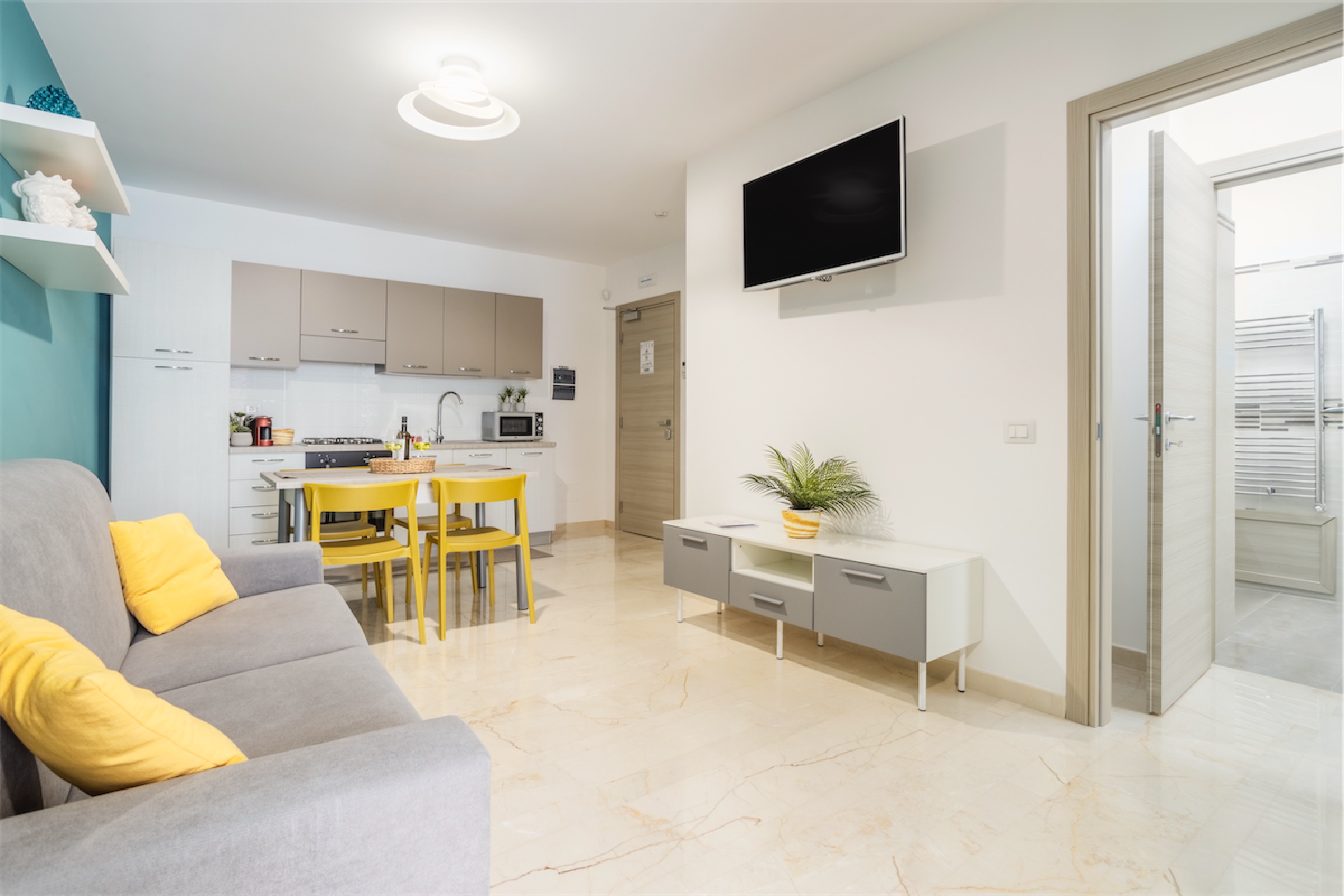 <b>Click to open image!</b> <b>Navigation tip:</b> Hover mouse on top of the right or left side of the image to see the next or previous image respectively.<br /><br />You are browsing images from the article:<br /><span class="sigProPopupCaption"></span>