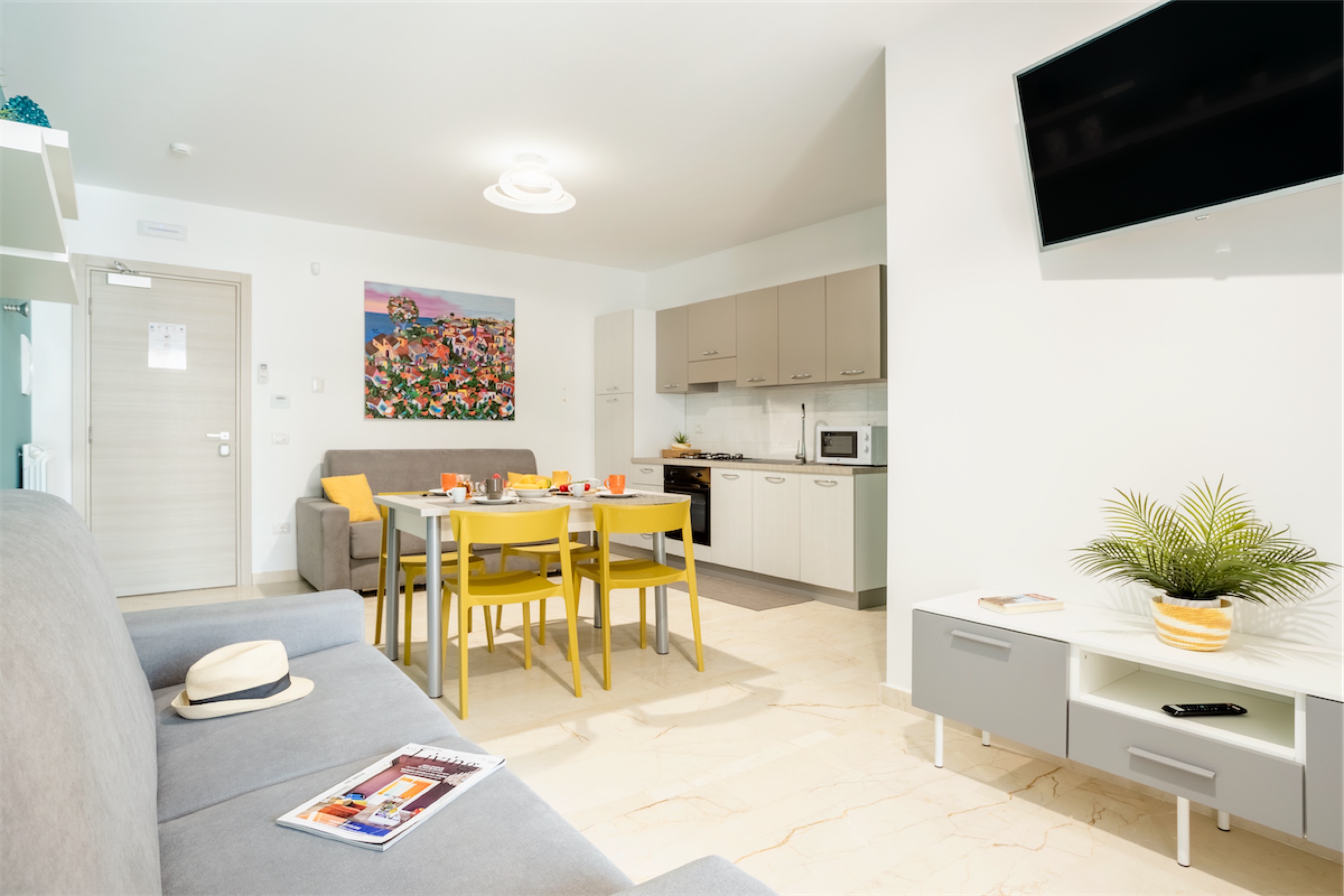 <b>Click to open image!</b> <b>Navigation tip:</b> Hover mouse on top of the right or left side of the image to see the next or previous image respectively.<br /><br />You are browsing images from the article:<br /><span class="sigProPopupCaption"></span>