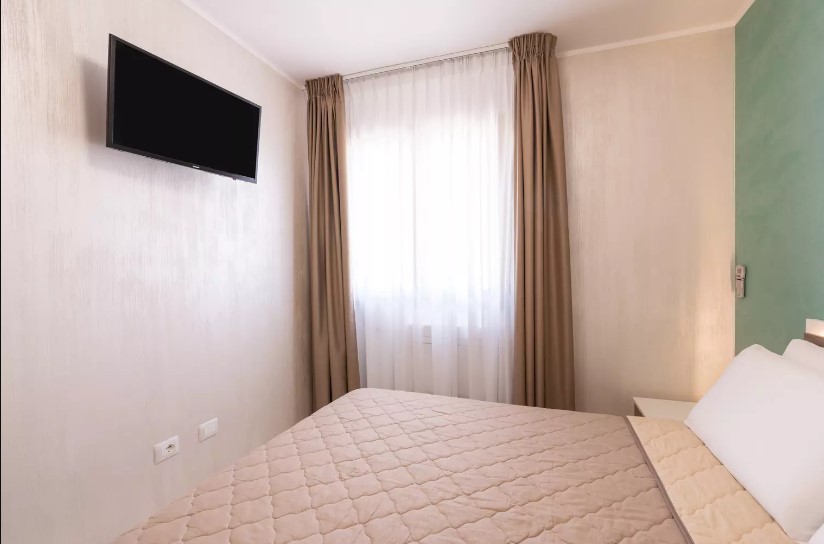 <b>Click to open image!</b> <b>Navigation tip:</b> Hover mouse on top of the right or left side of the image to see the next or previous image respectively.<br /><br />You are browsing images from the article:<br /><span class="sigProPopupCaption"></span>