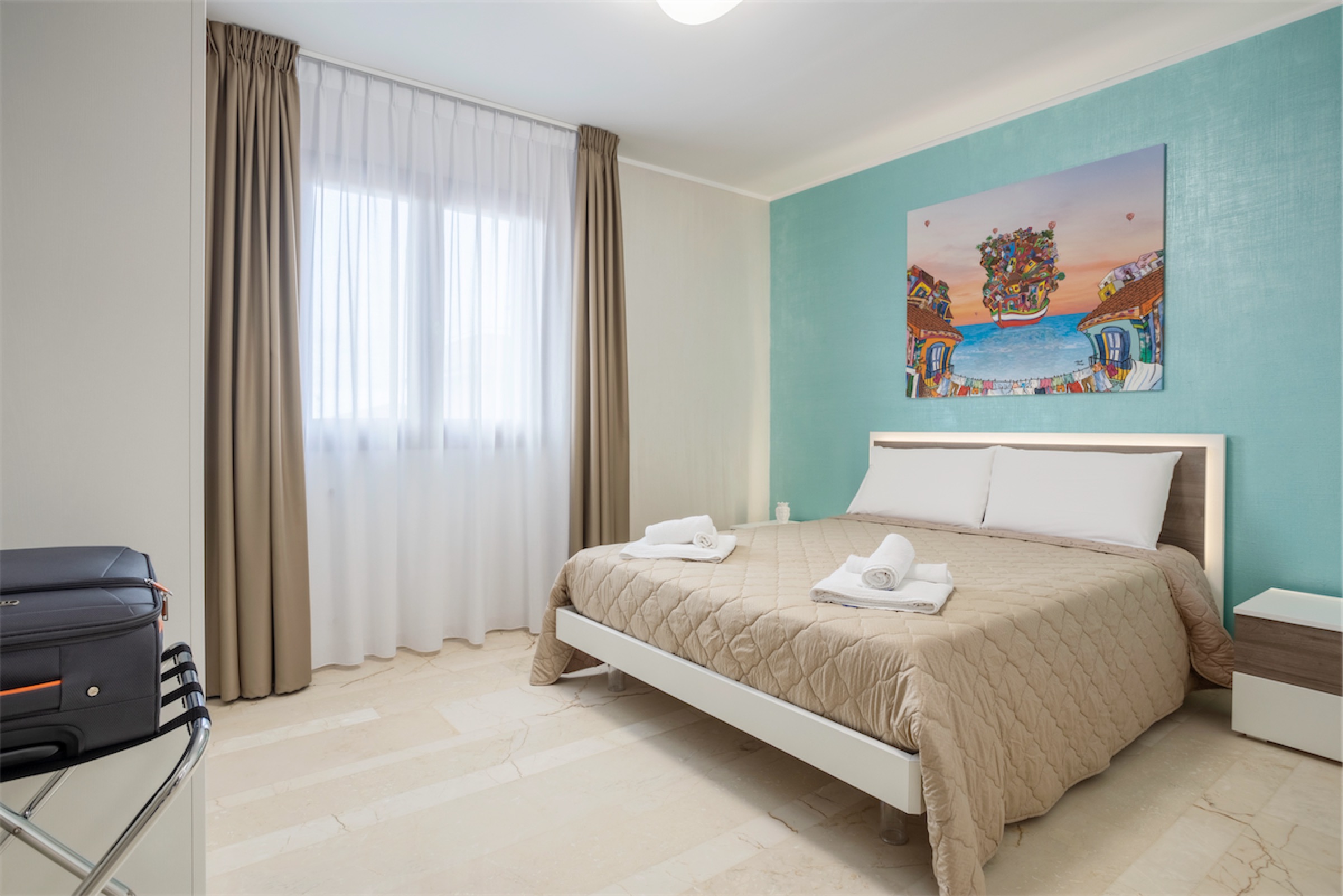 <b>Click to open image!</b> <b>Navigation tip:</b> Hover mouse on top of the right or left side of the image to see the next or previous image respectively.<br /><br />You are browsing images from the article:<br /><span class="sigProPopupCaption"></span>